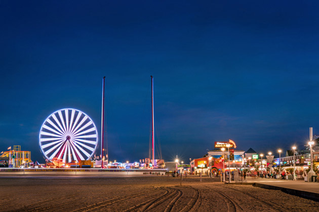 The luminous Ocean City Pier at night